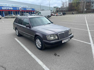 Mercedes Series (W124) foto 3