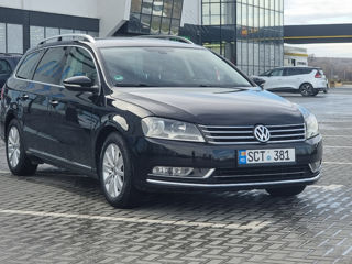 Volkswagen Passat foto 2