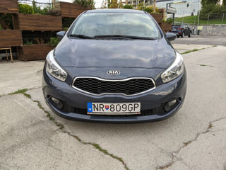 KIA Ceed foto 2