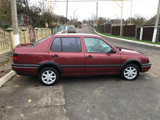 Volkswagen Vento foto 5