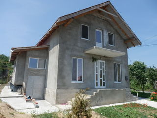 Дом в Вадул-луй-Водэ в центре,18км от Кишинева.Новый,котельцовый с бетонными колонами,недорого!!! foto 3