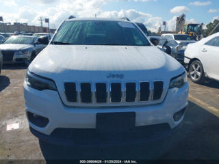 Jeep Cherokee foto 11