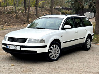 Volkswagen Passat foto 3