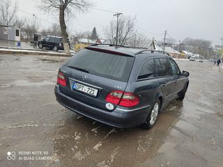 Mercedes E Class foto 4