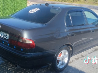 Toyota Carina foto 4