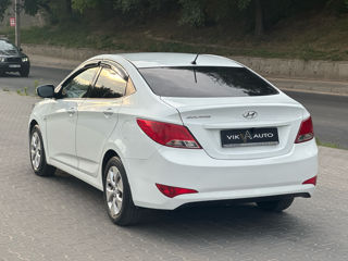 Hyundai Solaris фото 5