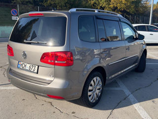 Volkswagen Touran foto 3