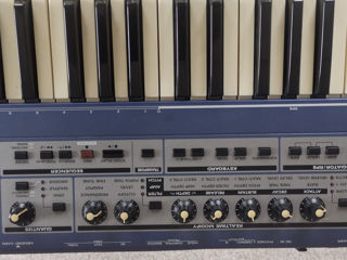 Roland - JX-305