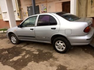 Nissan Almera foto 3