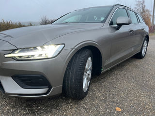 Volvo V60 foto 2