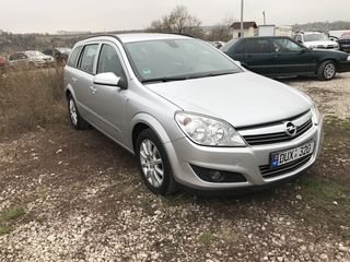 Opel Astra foto 2