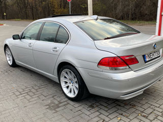 BMW 7 Series foto 3