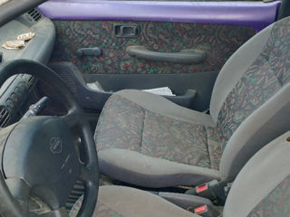 Nissan Micra foto 1