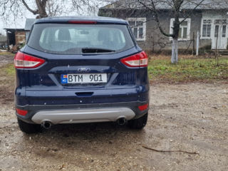 Ford Kuga foto 2