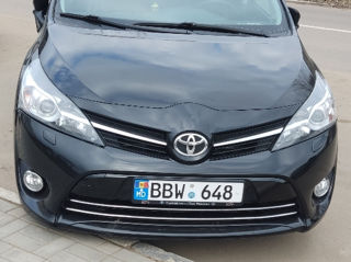 Toyota Verso foto 8