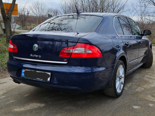 Skoda Superb foto 2