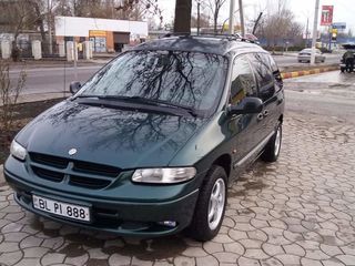 Chrysler Voyager foto 4