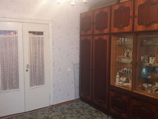 Se vinde apartament cu 2 odai!Urgent!!! foto 1