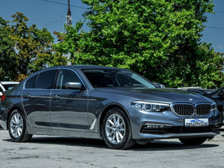 BMW 5 Series foto 1