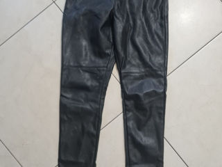 Pantaloni de piele si leggings. foto 7