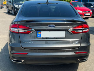 Ford Fusion foto 7