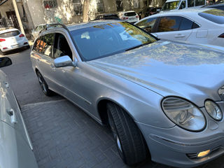 Mercedes E-Class foto 4