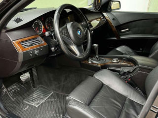 BMW 5 Series foto 9