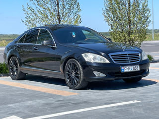 Mercedes S-Class