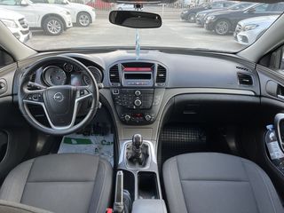 Opel Insignia foto 8