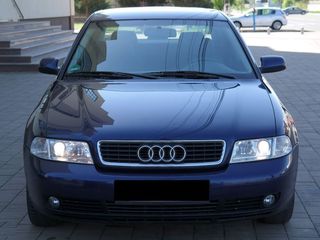 Audi A4 foto 1