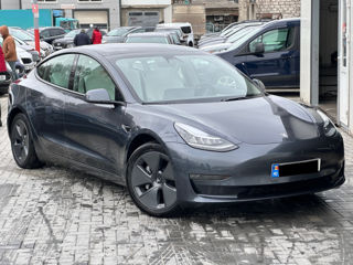 Tesla Model 3 foto 4