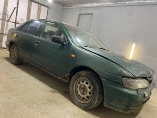 Nissan Almera foto 6