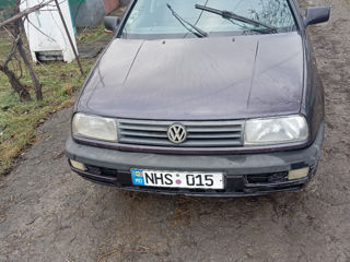 Volkswagen Vento foto 5