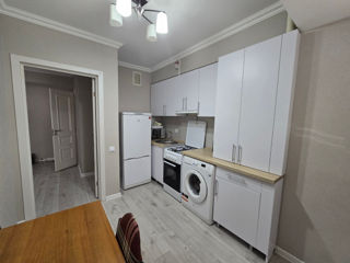 Apartament cu 1 cameră, 38 m², Centru, Chișinău foto 2