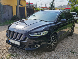 Ford Mondeo foto 2