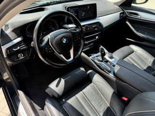 BMW 5 Series foto 8