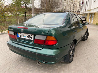 Nissan Almera foto 4