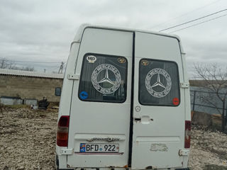 Dezmembrezi Mercedes sprinter foto 4