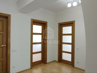 Apartament cu 2 camere, 53 m², Buiucani, Chișinău foto 13