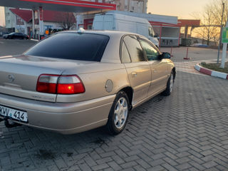 Opel Omega foto 3