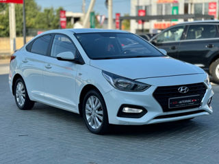 Hyundai Accent foto 2