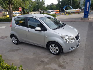 Opel Agila foto 1