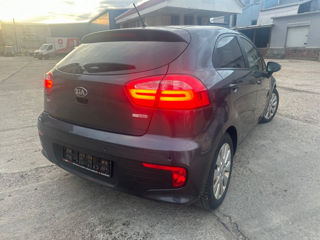 KIA Rio foto 5