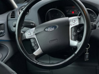 Ford S-Max foto 8