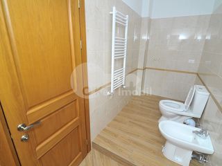 Apartament în 2 nivele, V. Alecsandri, 450 € ! foto 9