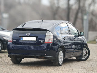 Toyota Prius foto 4