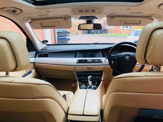 BMW 5 Series Gran Turismo foto 6