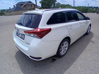 Toyota Auris foto 2