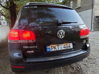 Volkswagen Touareg foto 2