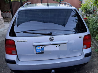 Volkswagen Passat foto 3